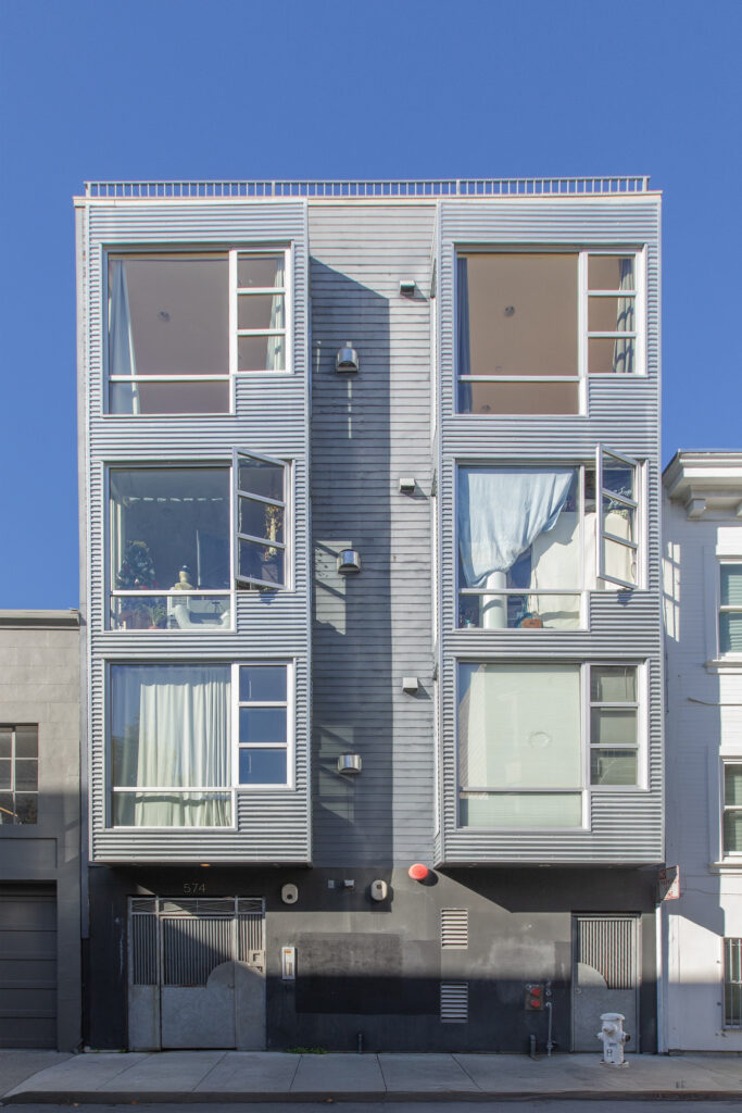 260 King St unit 1407